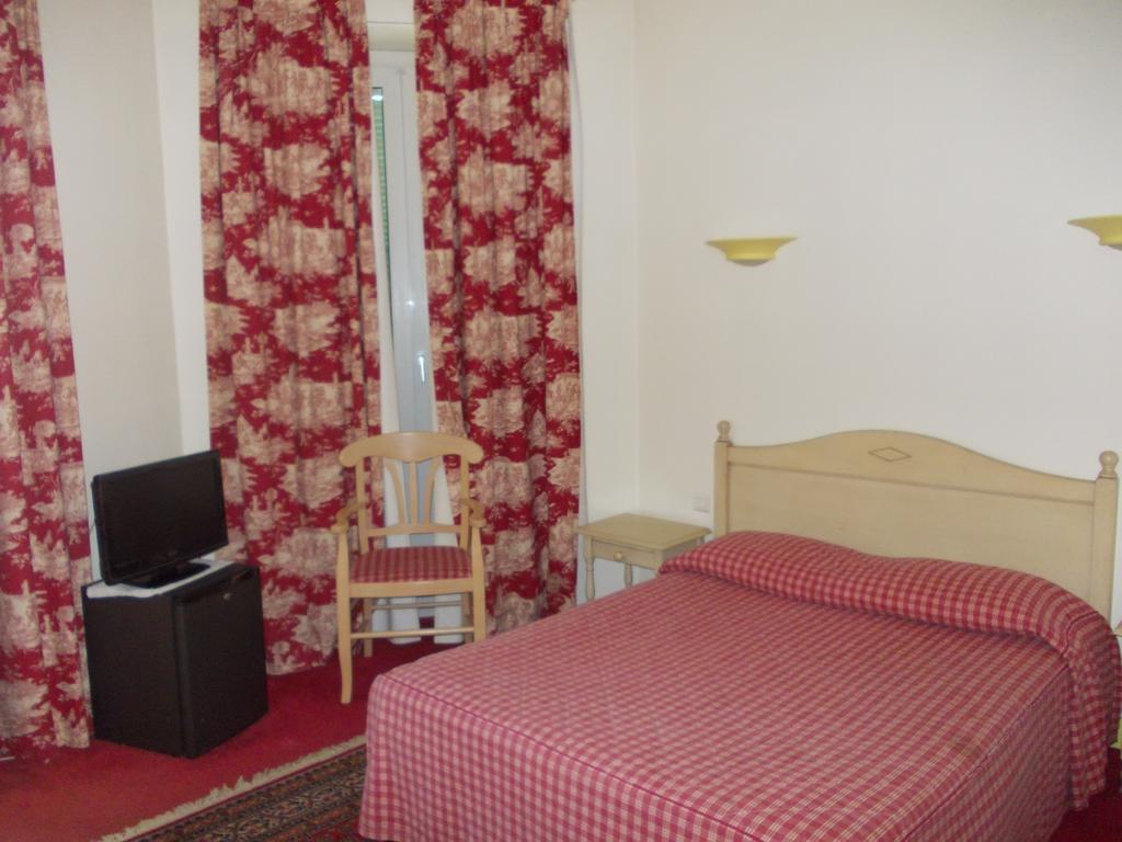 Hotel Marcellin Beaulieu-sur-Mer Værelse billede